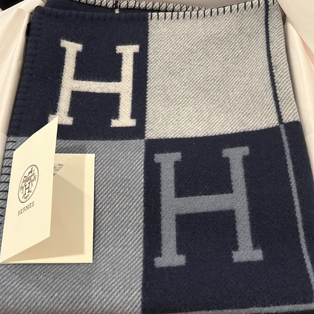 Authentic Hermes Blanket - Picture 1 of 3